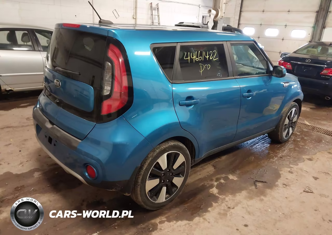 2018 Kia Soul + VIN:KNDJP3A56J7585462 - 4