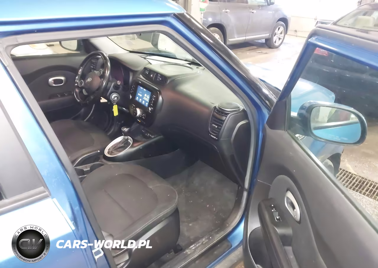 2018 Kia Soul + VIN:KNDJP3A56J7585462 - 5