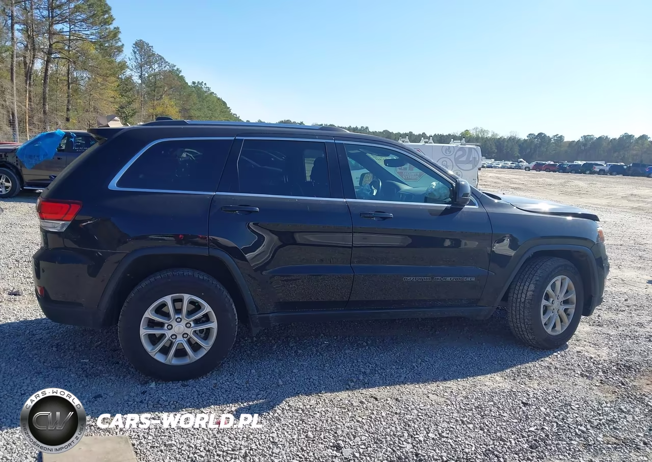 2021 Jeep Grand Cherokee Laredo X 4X4 VIN:1C4RJFAG3MC827837 - 13