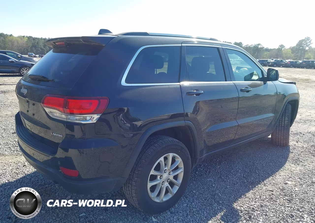 2021 Jeep Grand Cherokee Laredo X 4X4 VIN:1C4RJFAG3MC827837 - 4