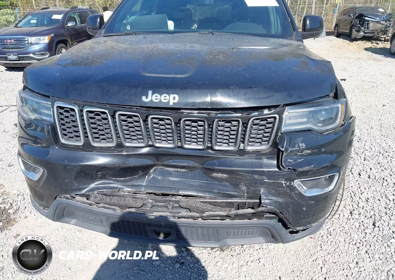 2021 Jeep Grand Cherokee Laredo X 4X4 VIN:1C4RJFAG3MC827837 - 6