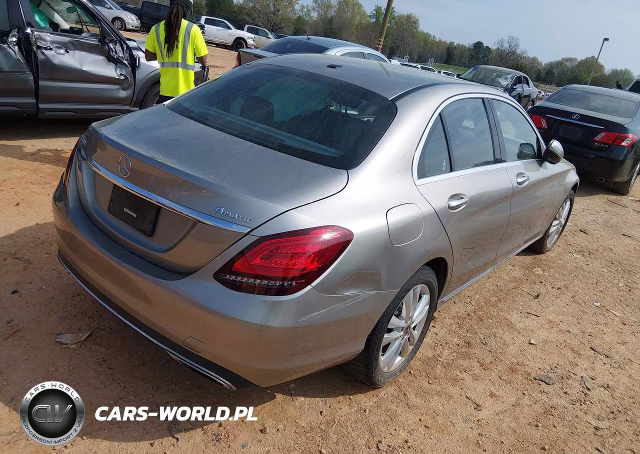2019 Mercedes-Benz C 300 4Matic VIN:55SWF8EB5KU320435 - 4