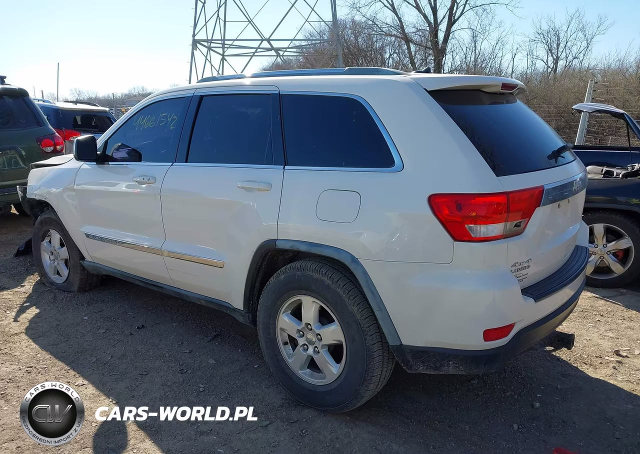 2011 Jeep Grand Cherokee Laredo VIN:1J4RR4GG6BC575402 - 3