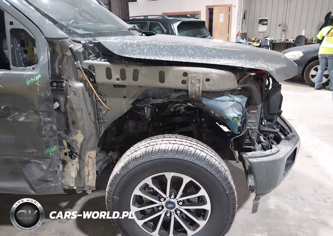 2020 Ford F-150 Xlt VIN:1FTEW1EP3LFB30842 - 18