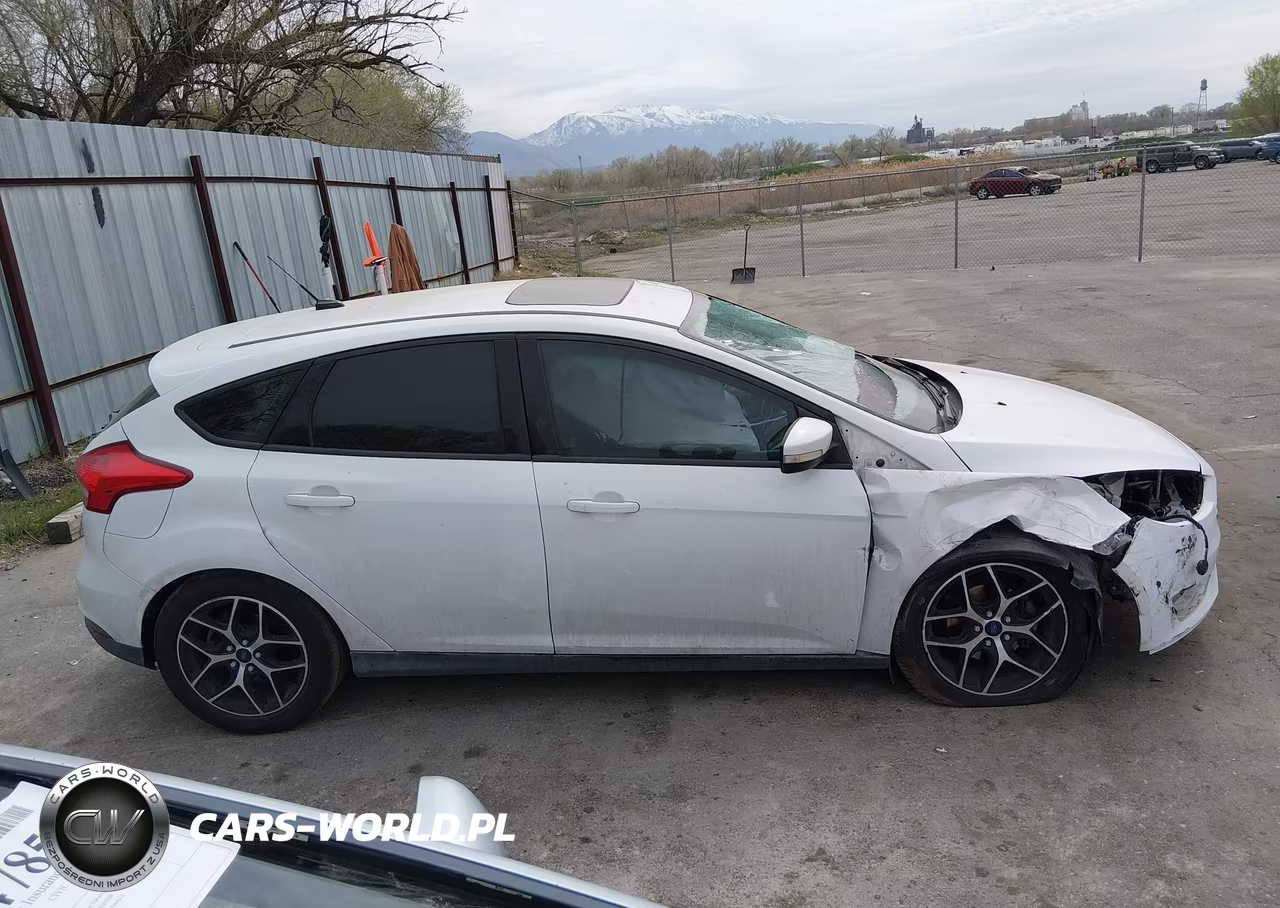2018 Ford Focus Sel VIN:1FADP3M20JL326705 - 13