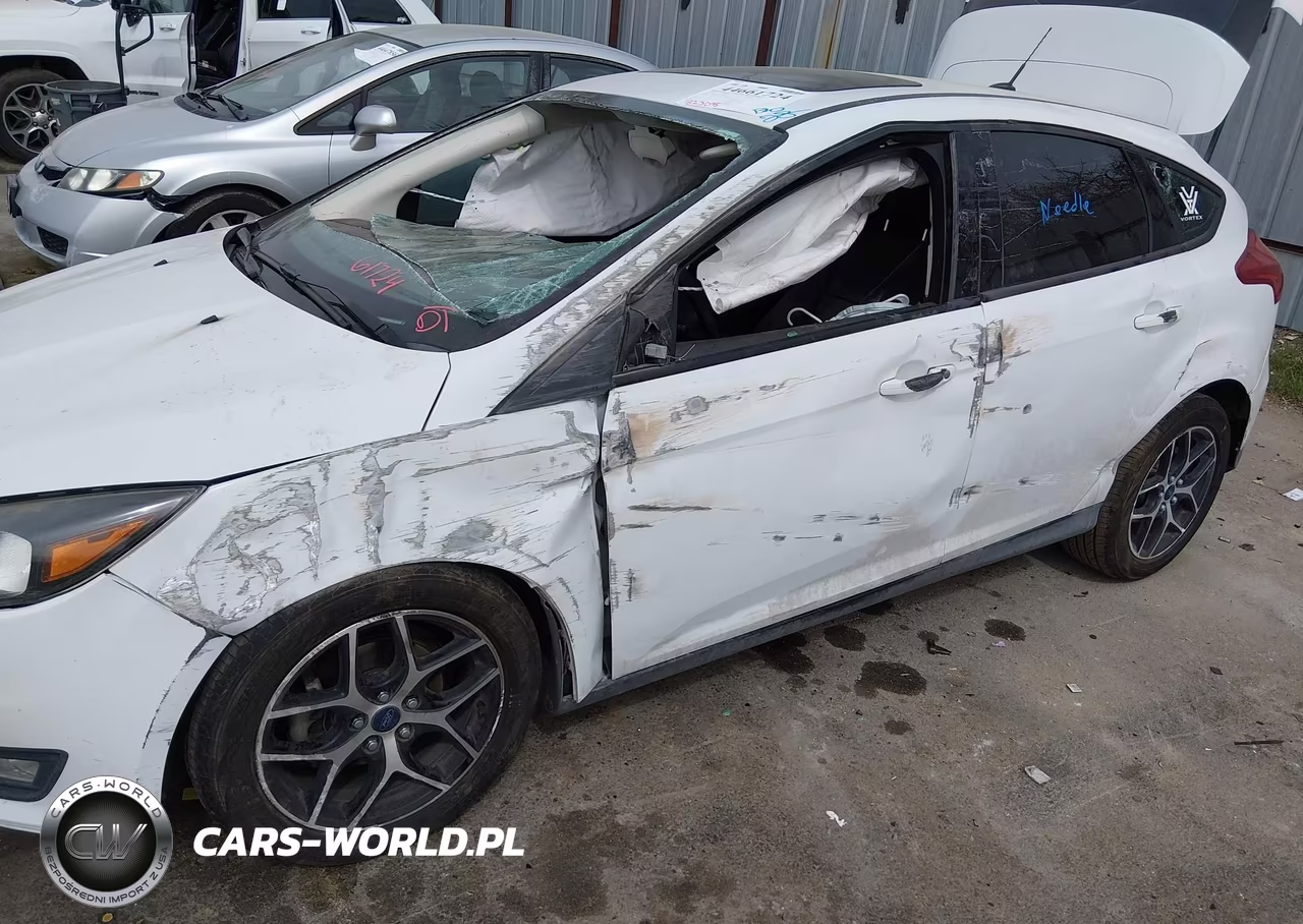 2018 Ford Focus Sel VIN:1FADP3M20JL326705 - 6