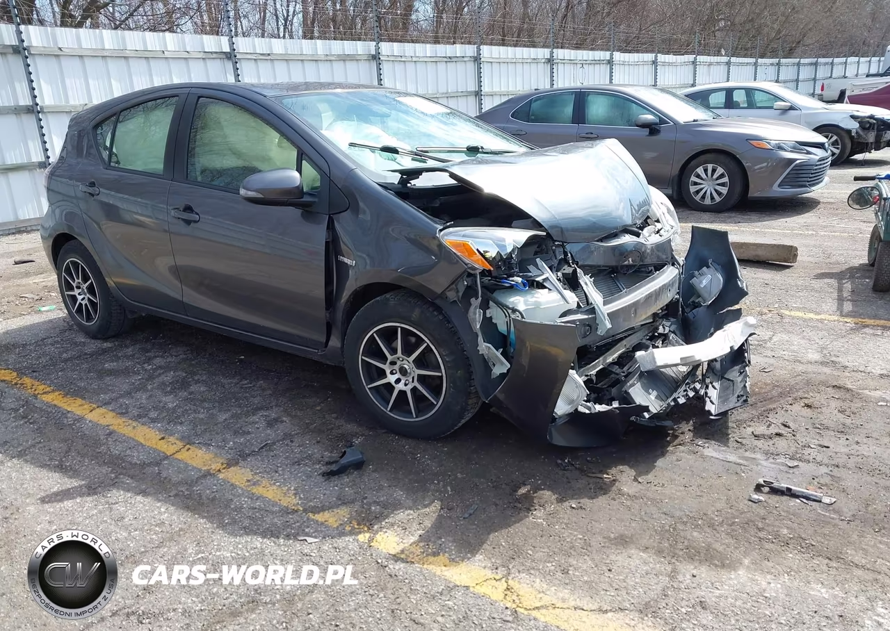 2015 Toyota Prius C Two