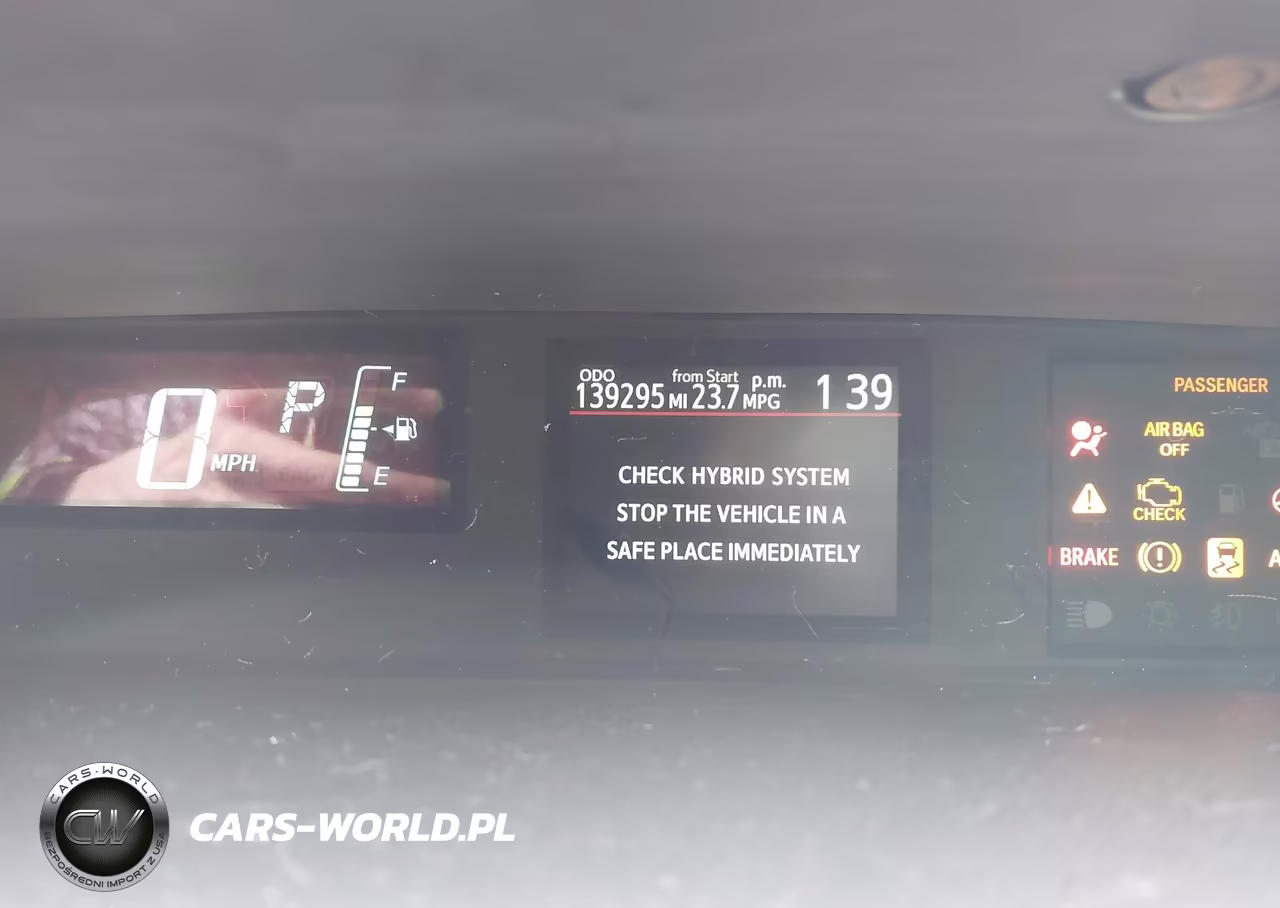 2015 Toyota Prius C Two VIN:JTDKDTB39F1107699 - 7