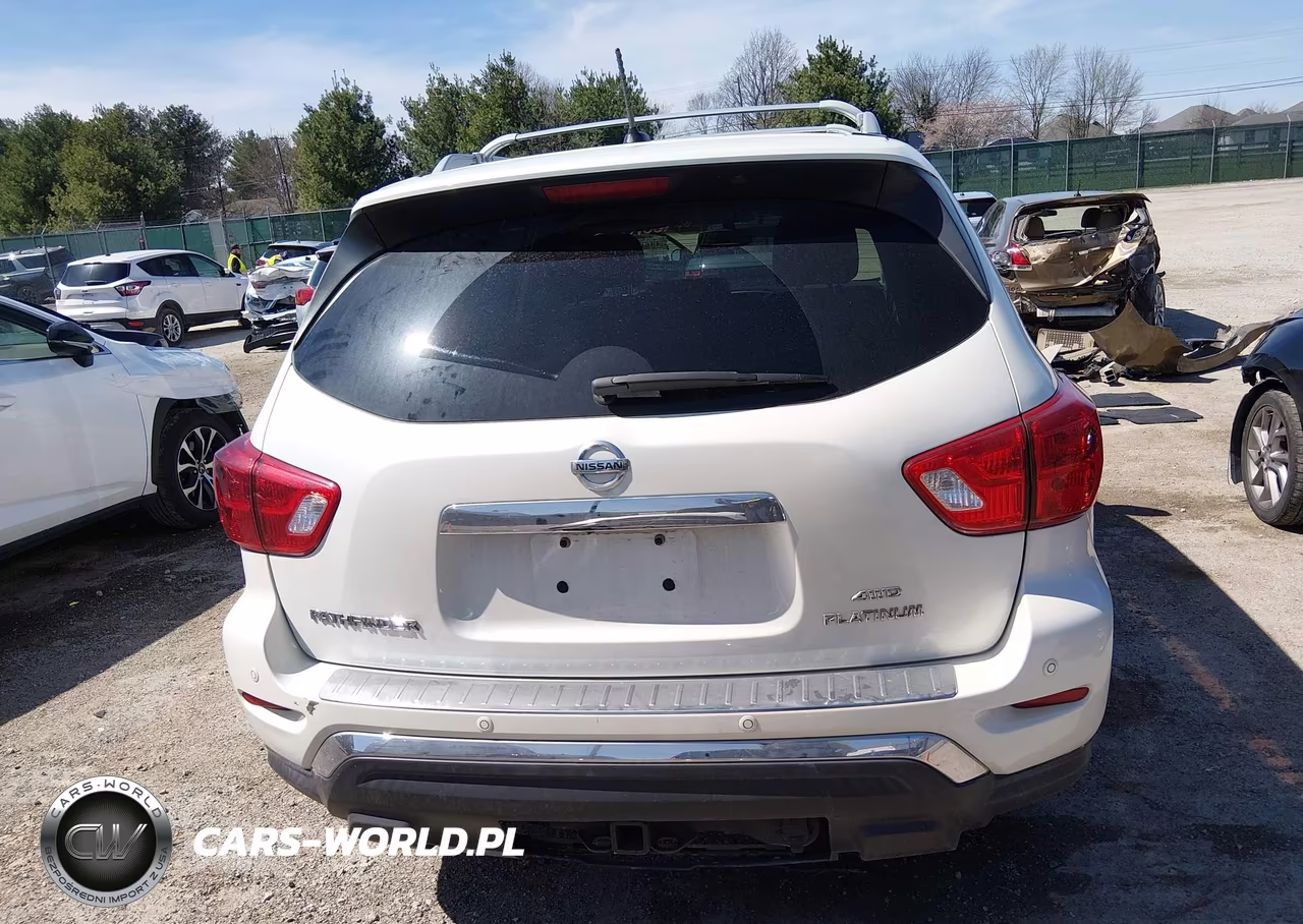 2017 Nissan Pathfinder Platinum VIN:5N1DR2MMXHC638570 - 17