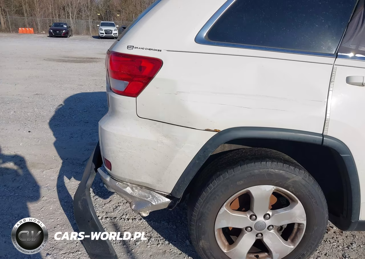 2012 Jeep Grand Cherokee Laredo VIN:1C4RJEAG3CC259517 - 12