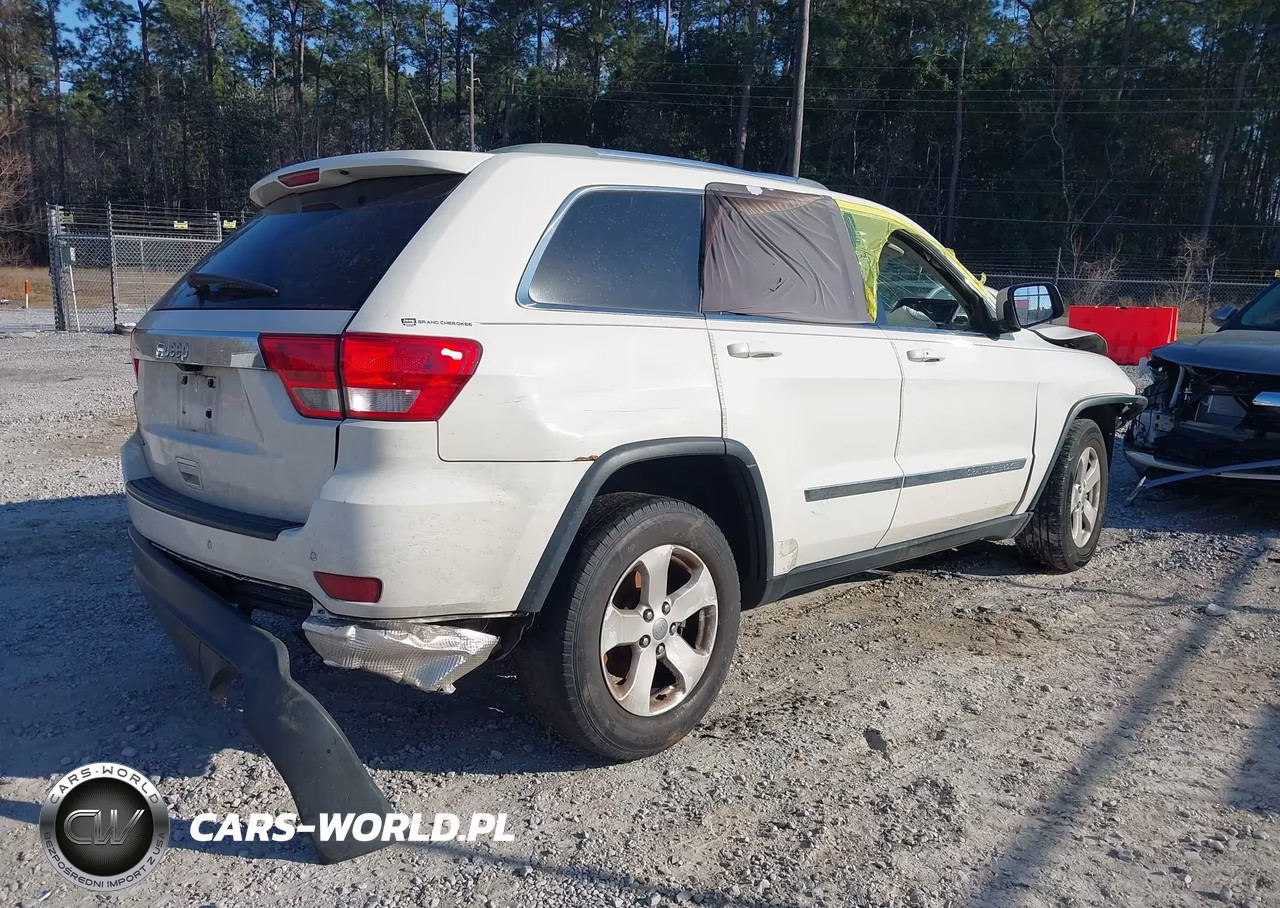 2012 Jeep Grand Cherokee Laredo VIN:1C4RJEAG3CC259517 - 4