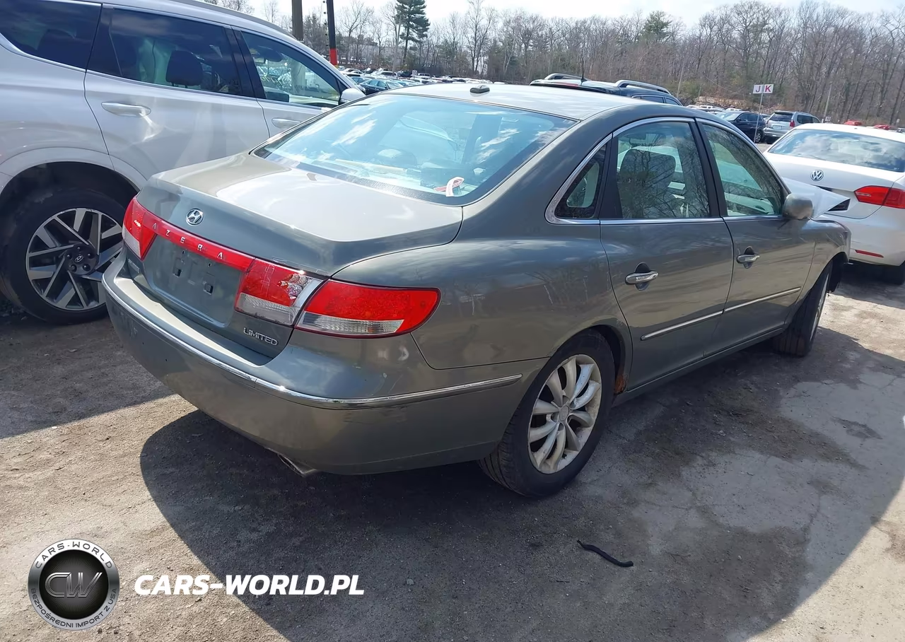 2007 Hyundai Azera Limited-Se VIN:KMHFC46F77A189363 - 4