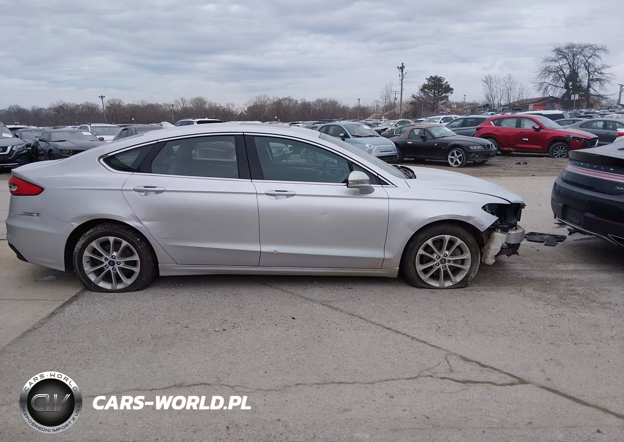 2019 Ford Fusion Hybrid Sel VIN:3FA6P0MU7KR130711 - 13