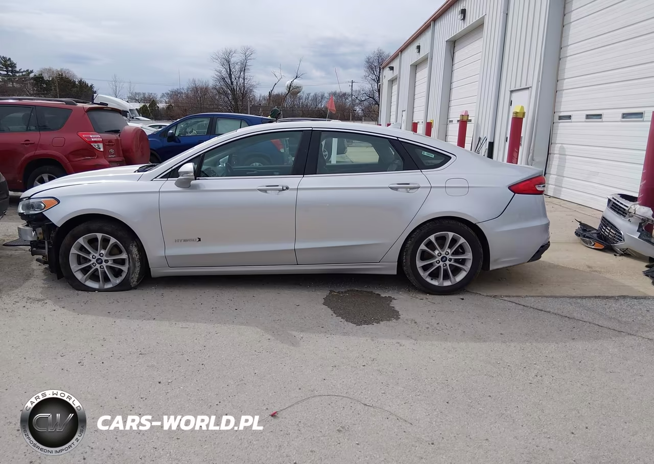 2019 Ford Fusion Hybrid Sel VIN:3FA6P0MU7KR130711 - 14
