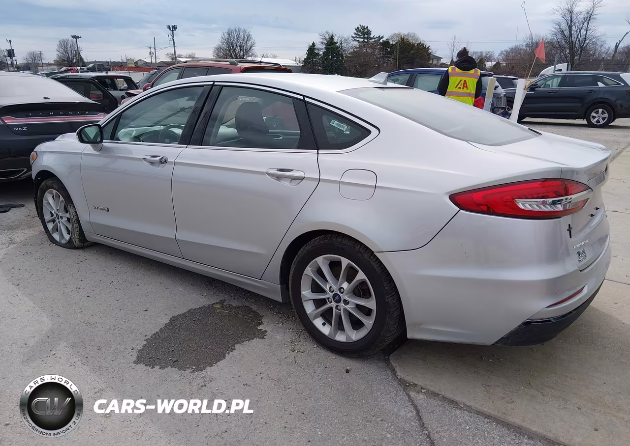 2019 Ford Fusion Hybrid Sel VIN:3FA6P0MU7KR130711 - 3