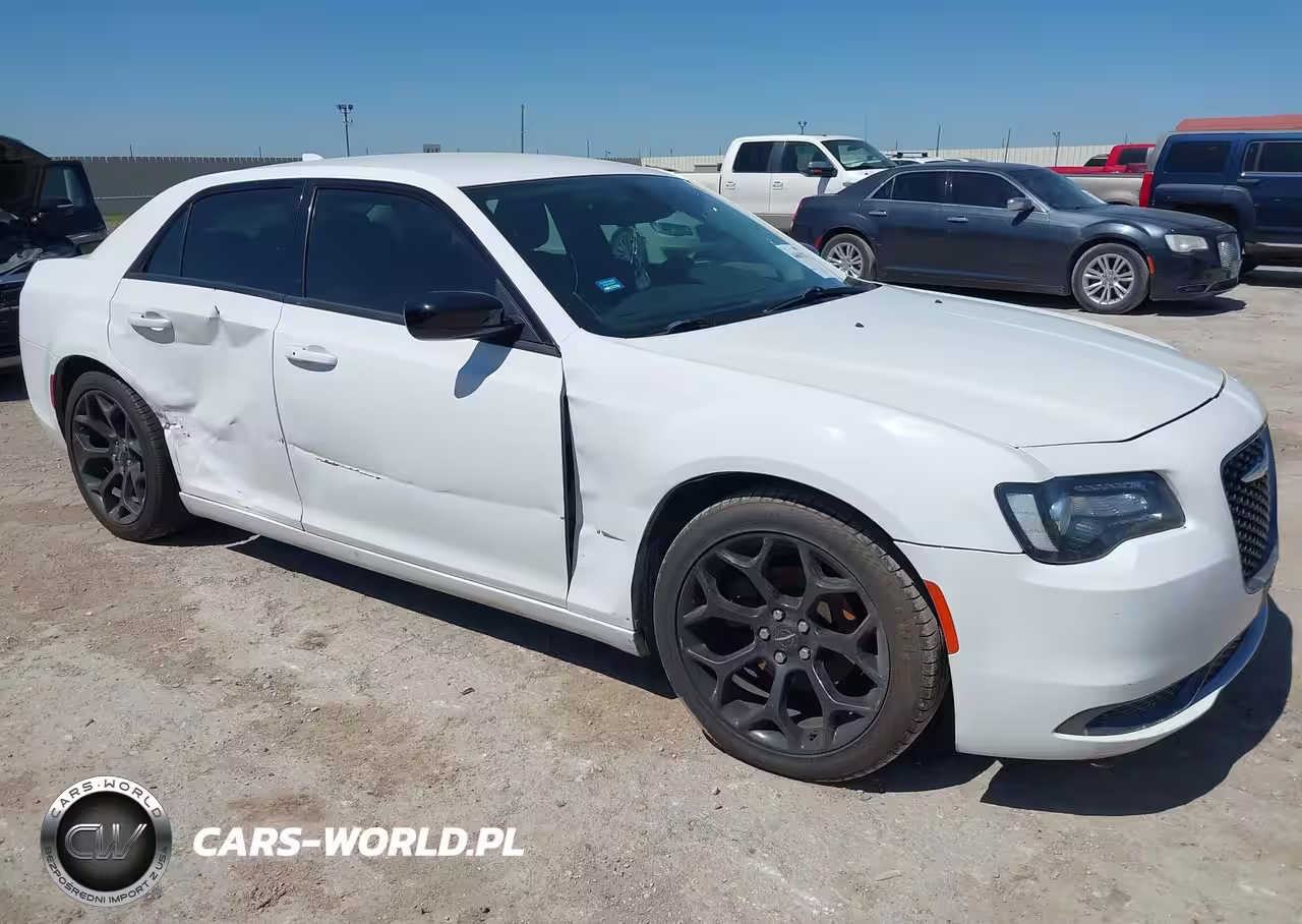 2019 Chrysler 300 Touring
