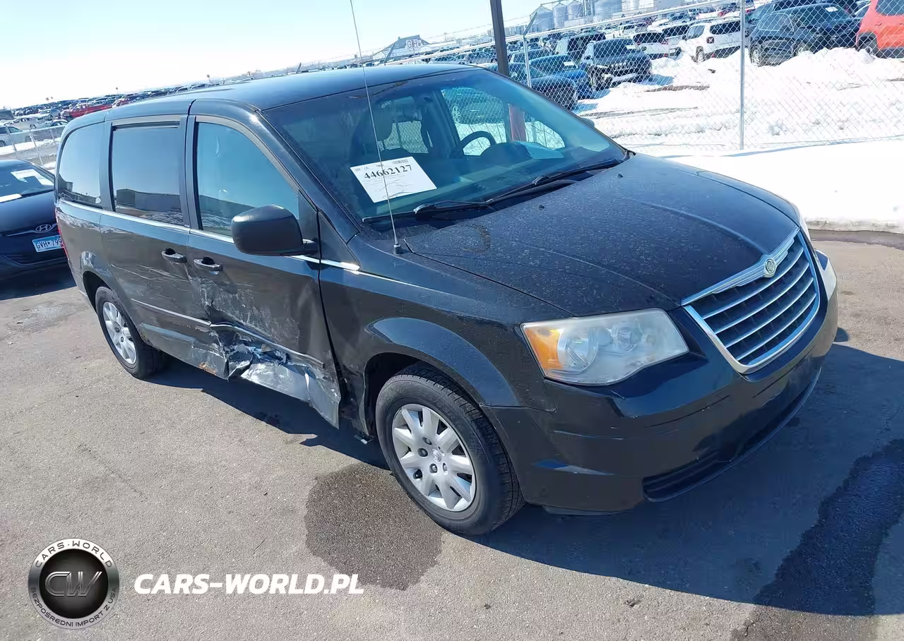 2009 Chrysler Town & Country Lx