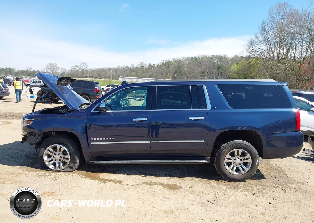 2018 Chevrolet Suburban Lt VIN:1GNSKHKCXJR144300 - 14