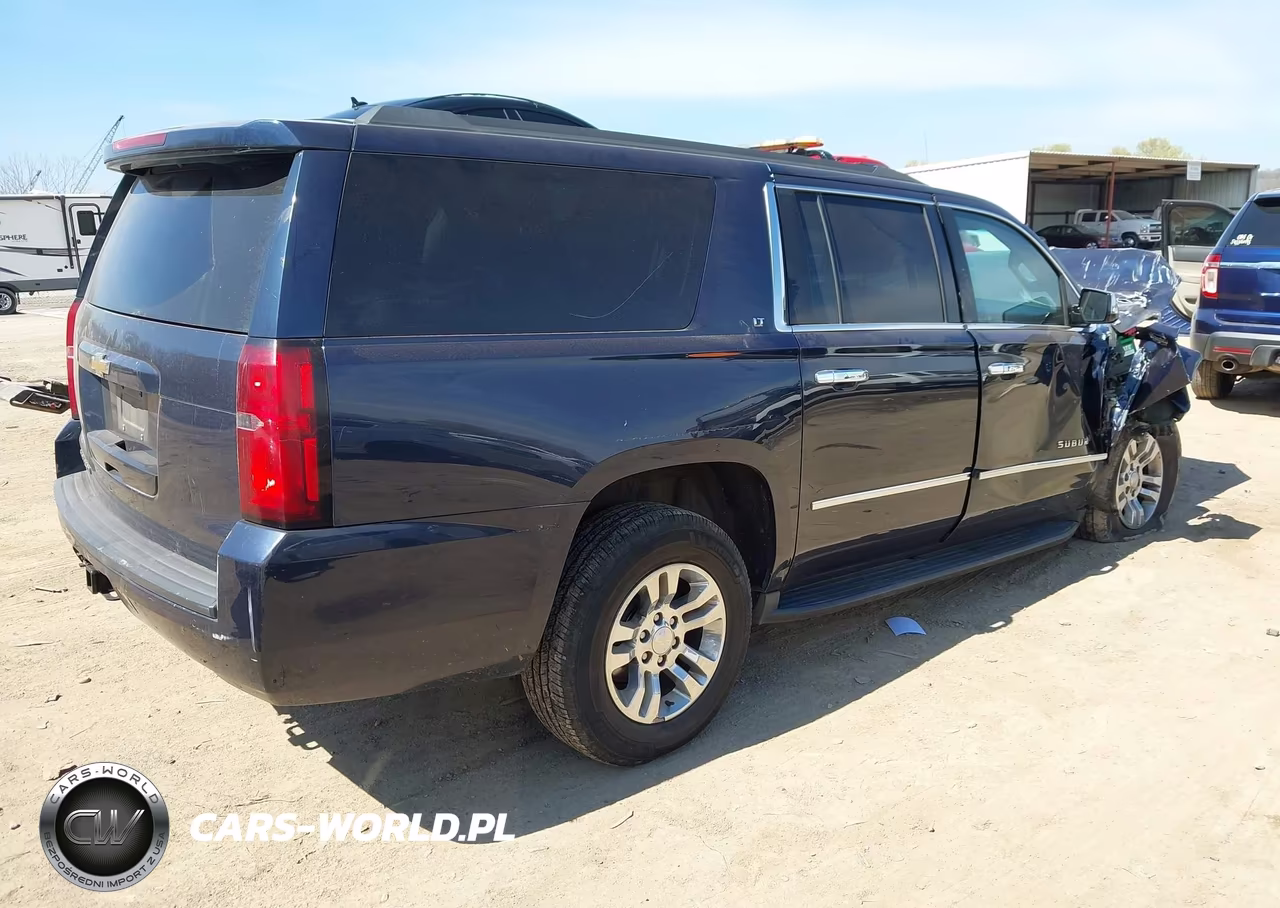 2018 Chevrolet Suburban Lt VIN:1GNSKHKCXJR144300 - 4