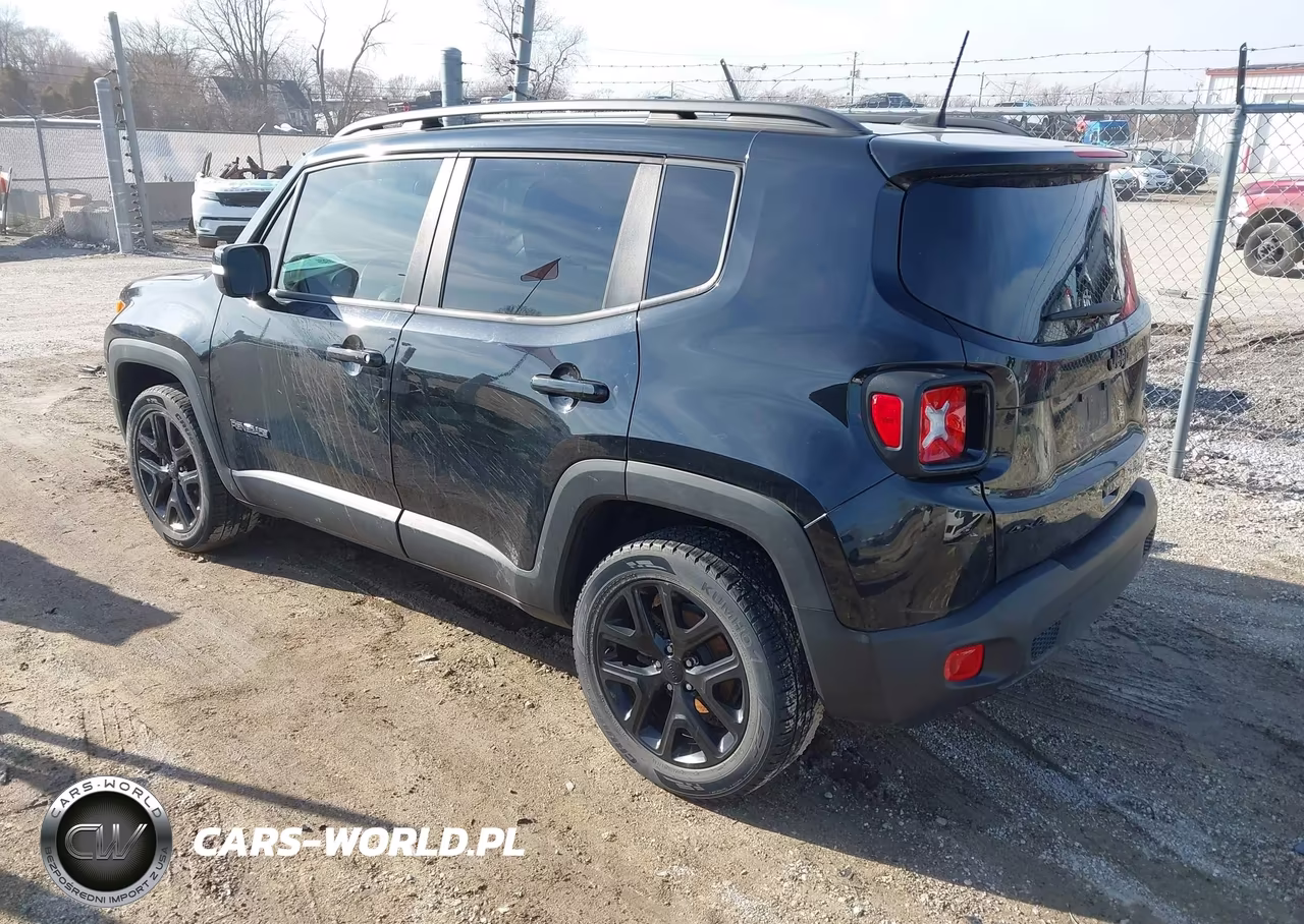 2019 Jeep Renegade Altitude 4X4 VIN:ZACNJBBB8KPJ95658 - 3