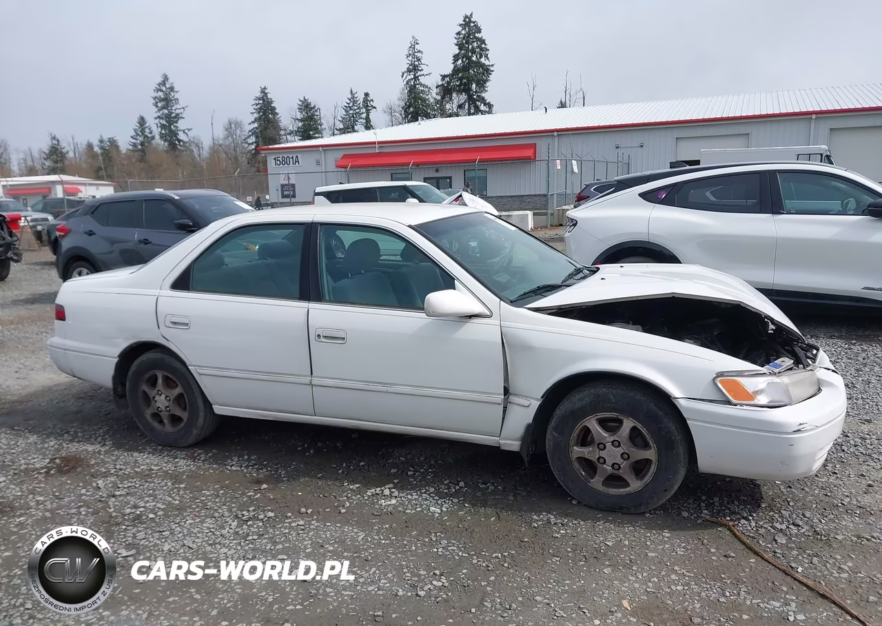 1999 Toyota Camry Le VIN:JT2BG22K9X0376990 - 13