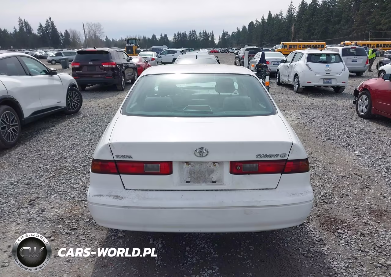 1999 Toyota Camry Le VIN:JT2BG22K9X0376990 - 16