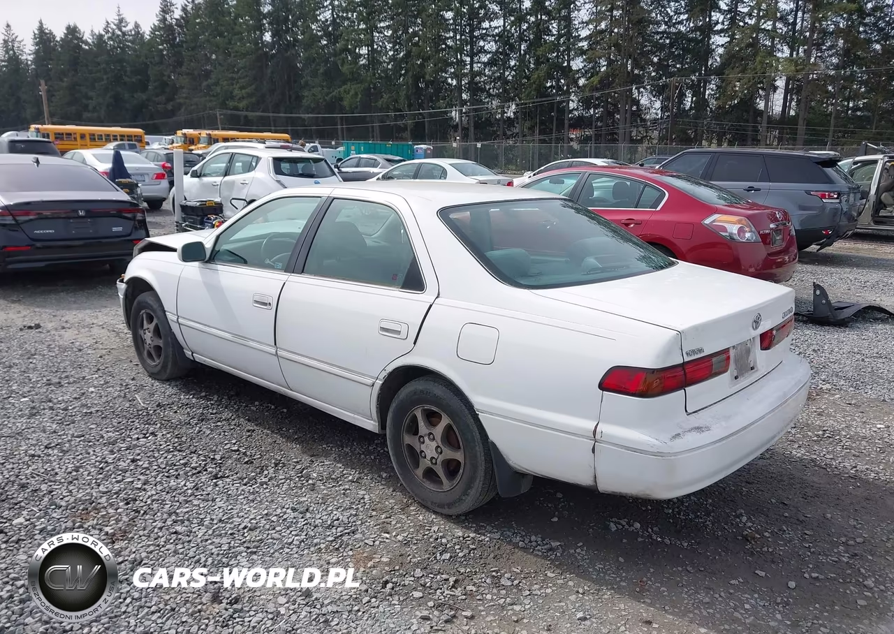 1999 Toyota Camry Le VIN:JT2BG22K9X0376990 - 3