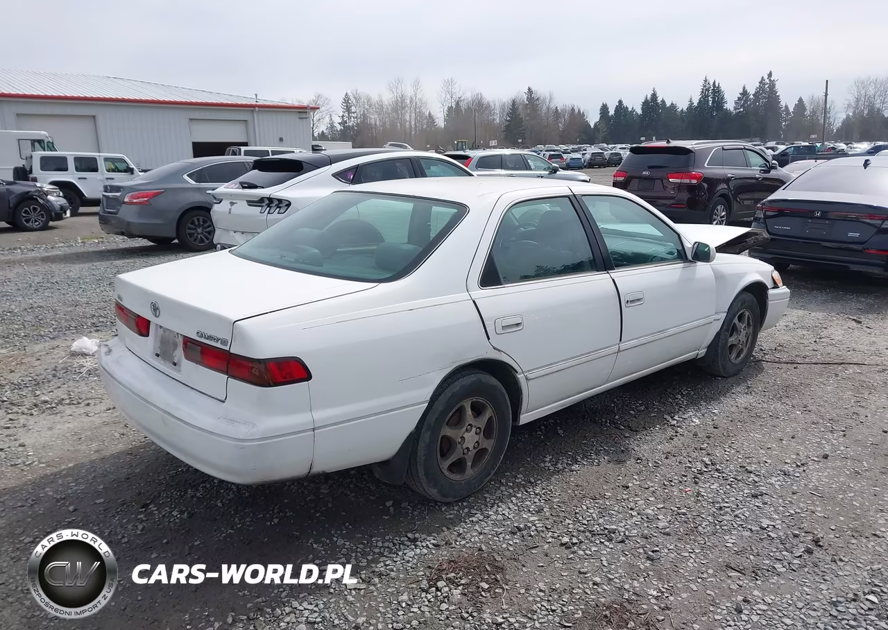 1999 Toyota Camry Le VIN:JT2BG22K9X0376990 - 4