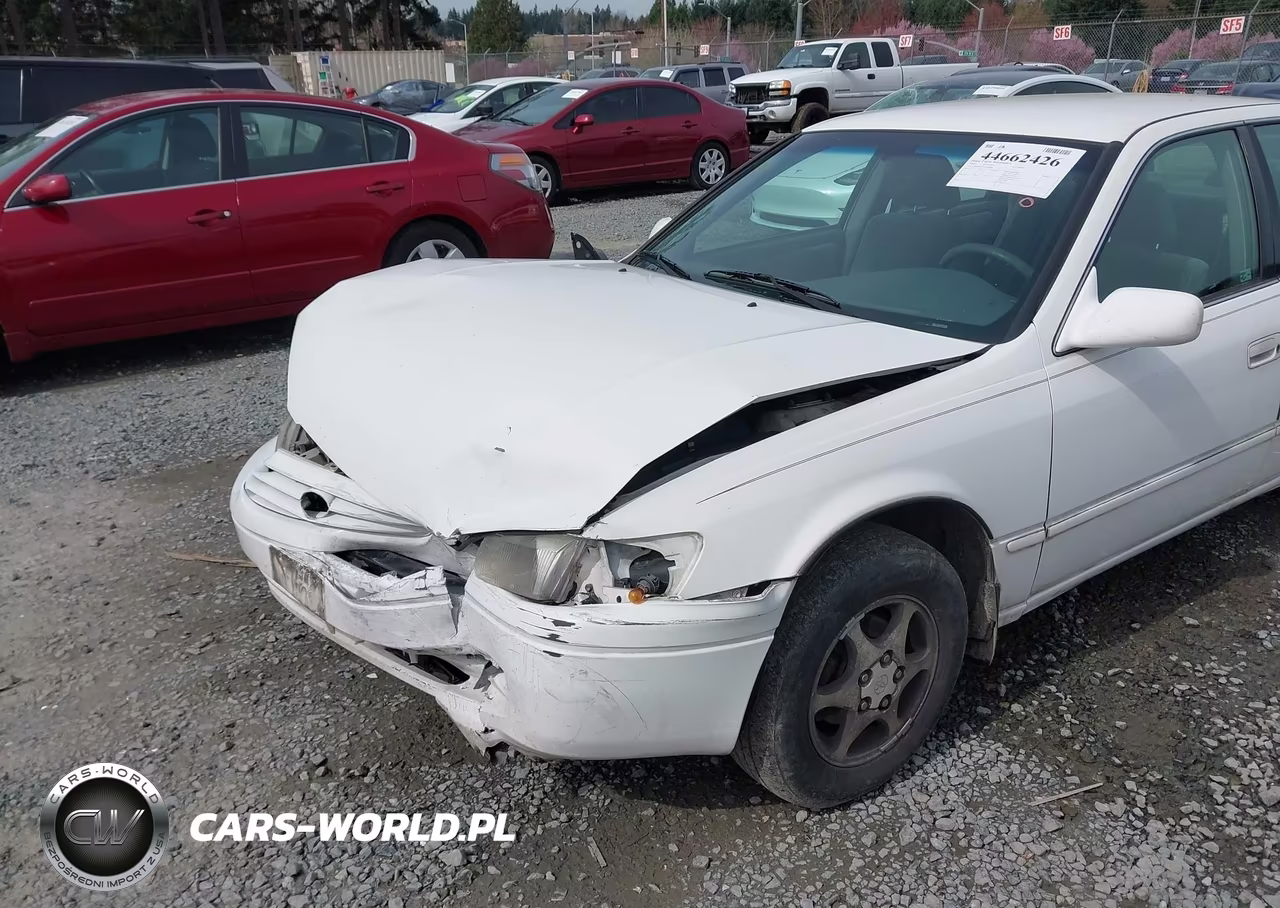 1999 Toyota Camry Le VIN:JT2BG22K9X0376990 - 6