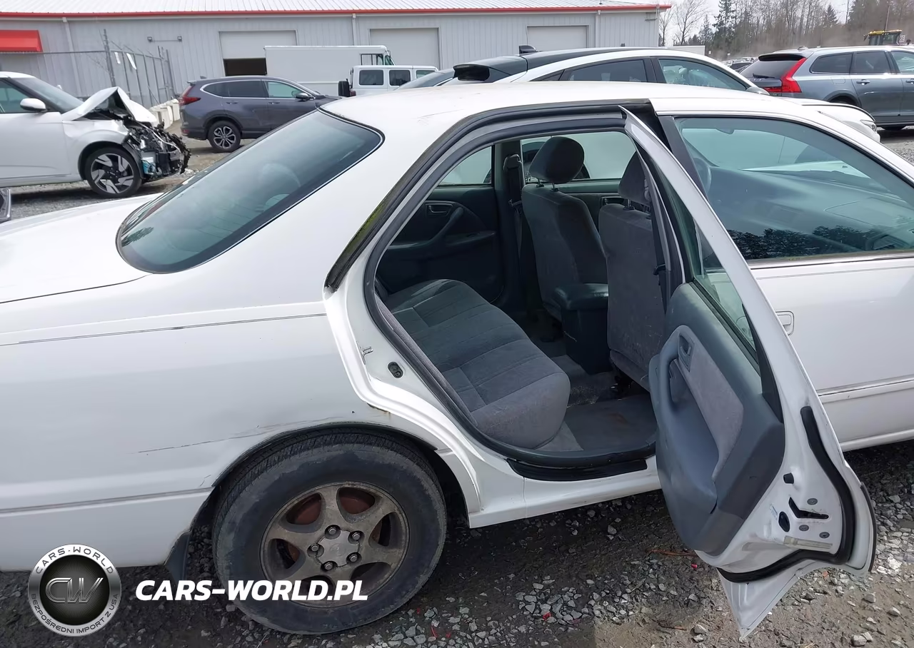 1999 Toyota Camry Le VIN:JT2BG22K9X0376990 - 8