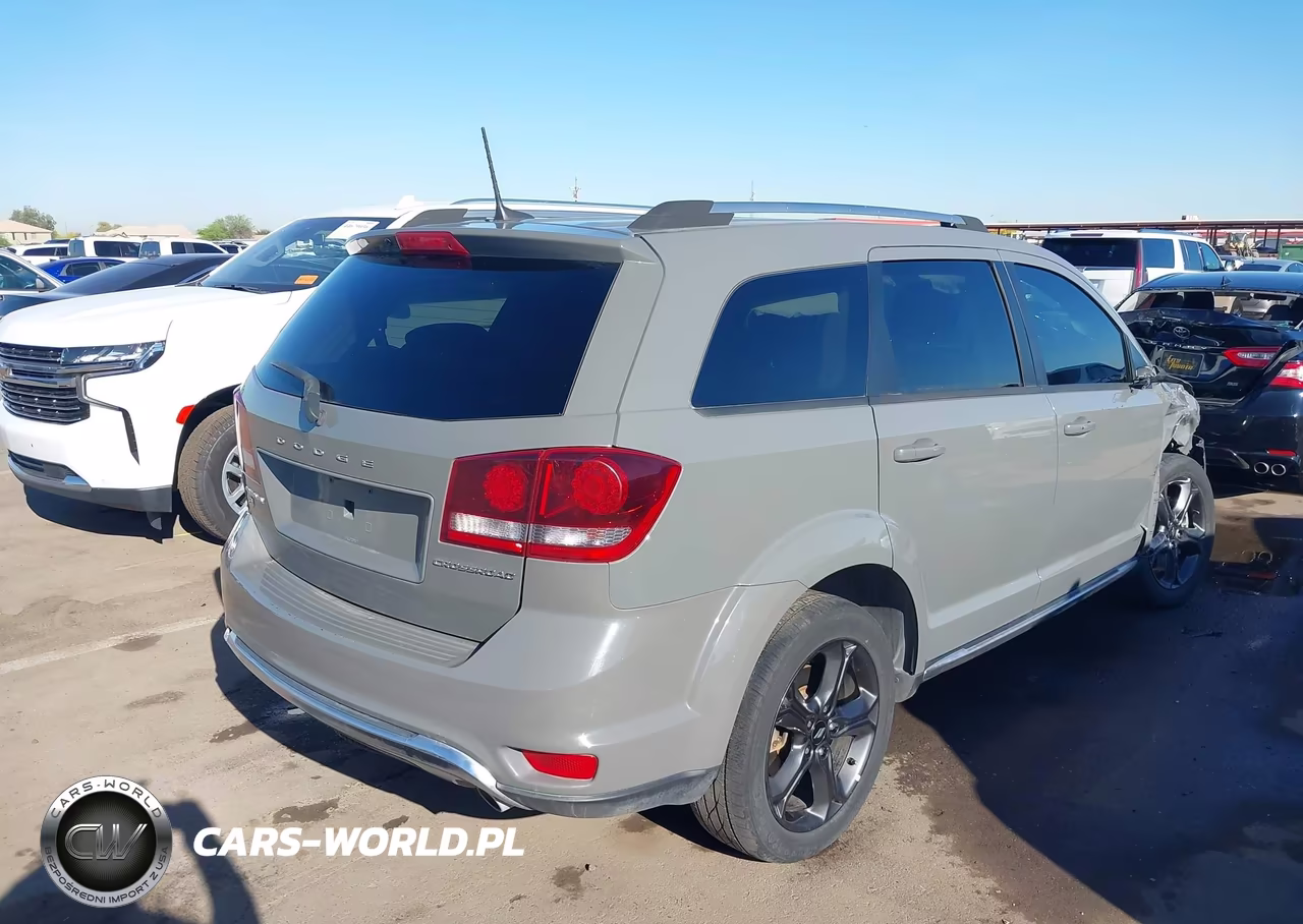 2019 Dodge Journey Crossroad Awd VIN:3C4PDDGGXKT759273 - 4