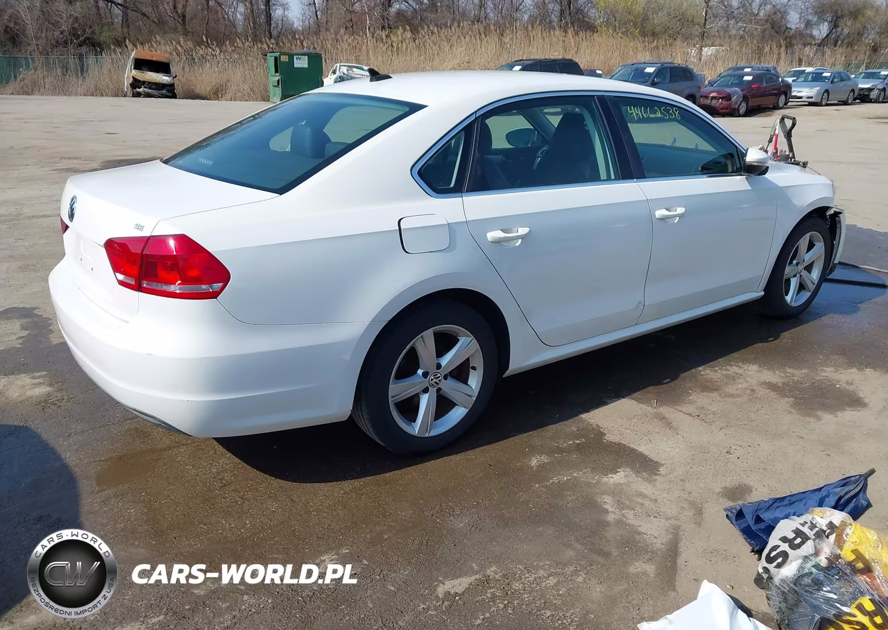 2012 Volkswagen Passat 2.5L Se VIN:1VWBP7A33CC082344 - 4