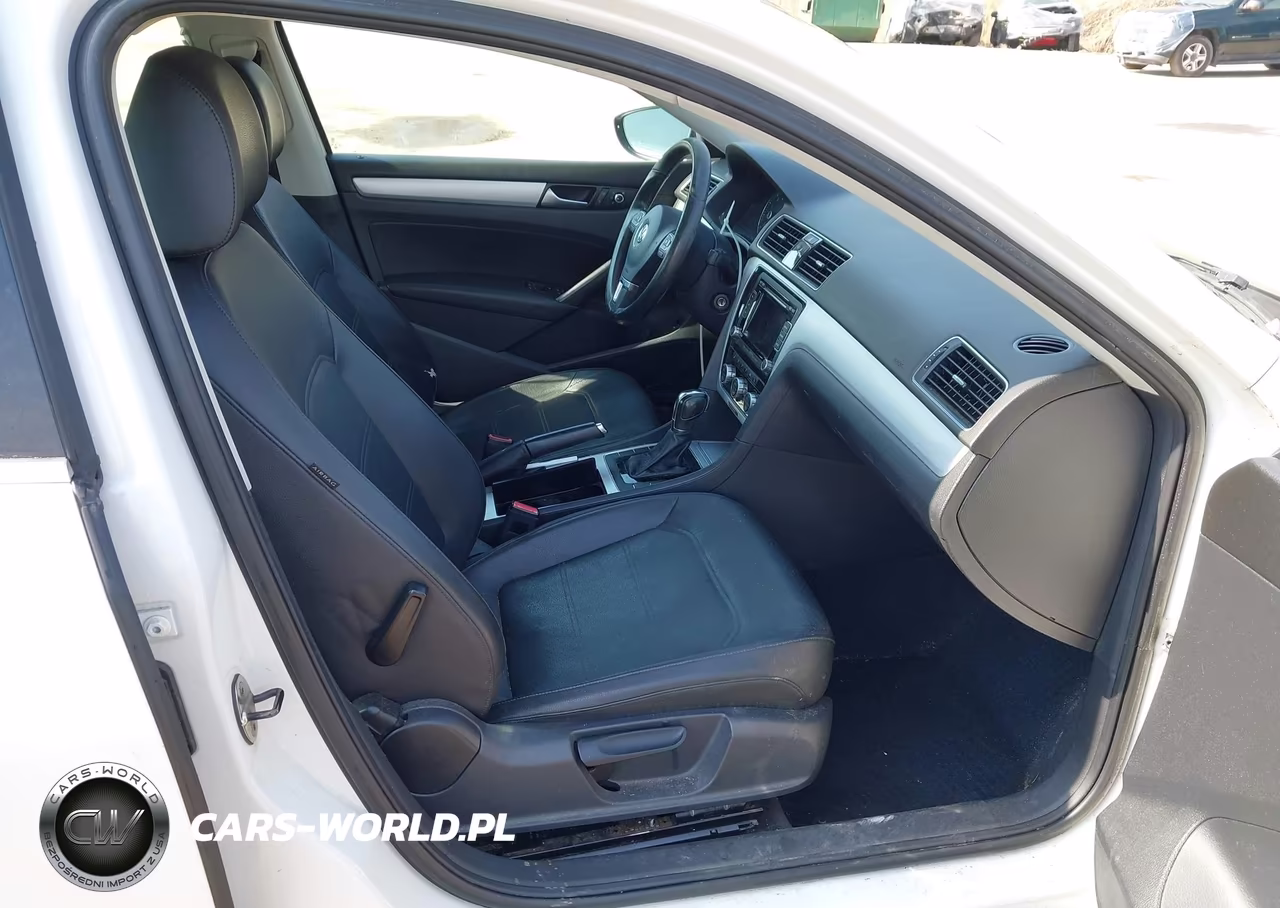2012 Volkswagen Passat 2.5L Se VIN:1VWBP7A33CC082344 - 5