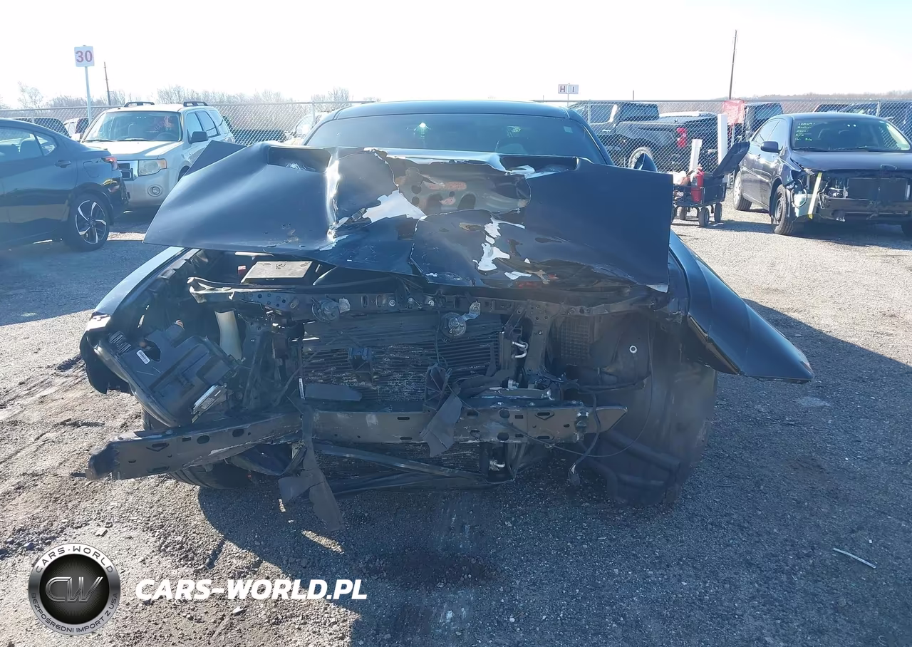 2016 Dodge Challenger R-T Plus VIN:2C3CDZBT2GH218237 - 13