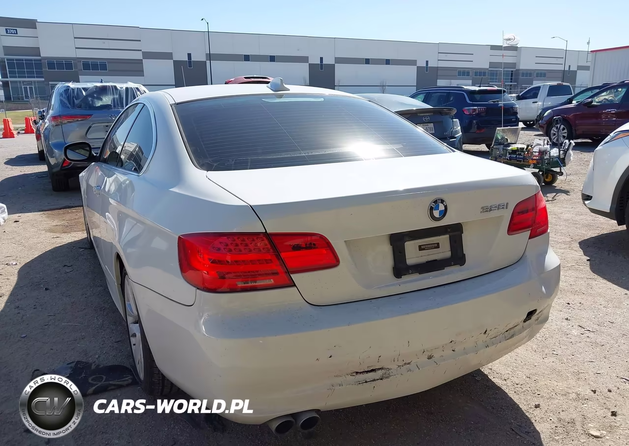 2011 BMW 328I VIN:WBAKE5C59BE755018 - 3