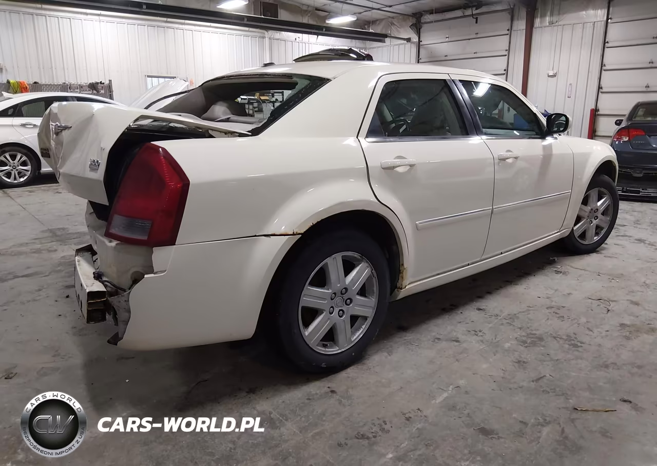 2006 Chrysler 300 Touring VIN:2C3KK53G86H417321 - 4