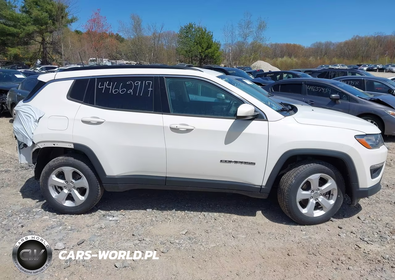 2019 Jeep Compass Latitude 4X4 VIN:3C4NJDBB1KT734404 - 14