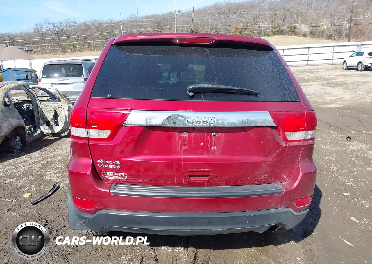2013 Jeep Grand Cherokee Laredo VIN:1C4RJFAG5DC636257 - 16