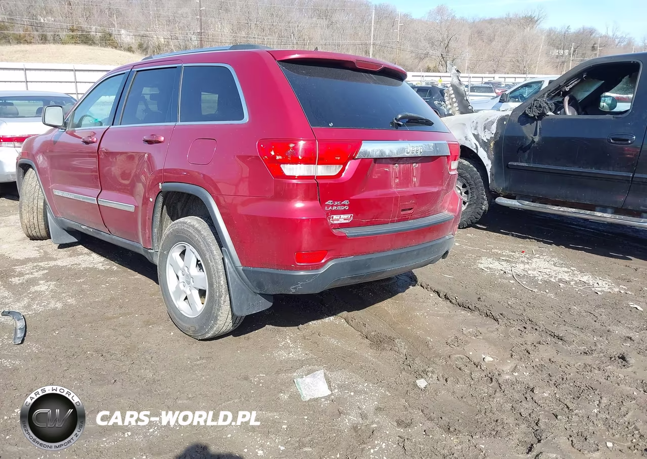 2013 Jeep Grand Cherokee Laredo VIN:1C4RJFAG5DC636257 - 3
