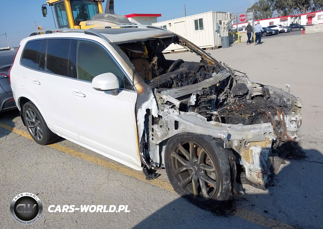 2016 Volvo Xc90 T6 Momentum