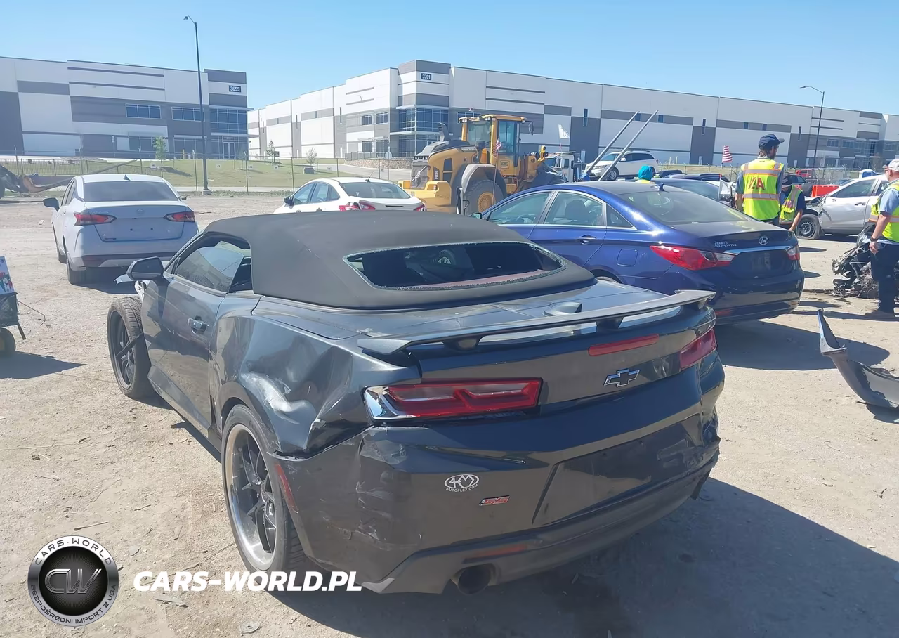2017 Chevrolet Camaro 1Ss VIN:1G1FF3D70H0176021 - 3