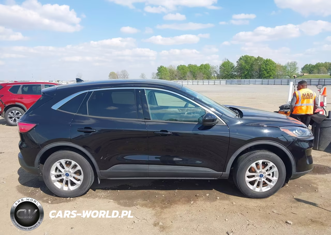 2020 Ford Escape Se VIN:1FMCU0G66LUA68551 - 14