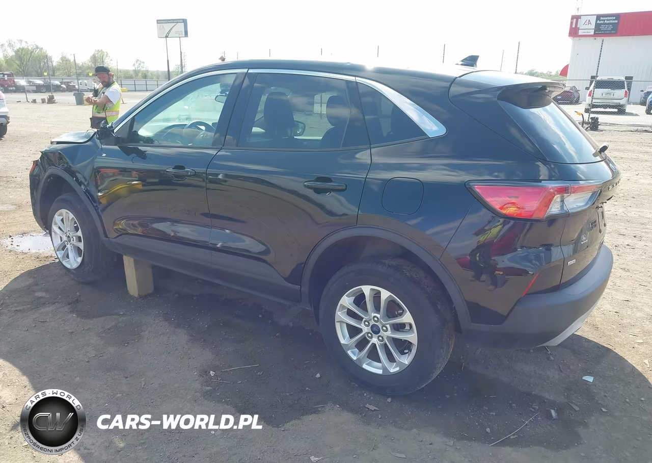 2020 Ford Escape Se VIN:1FMCU0G66LUA68551 - 3