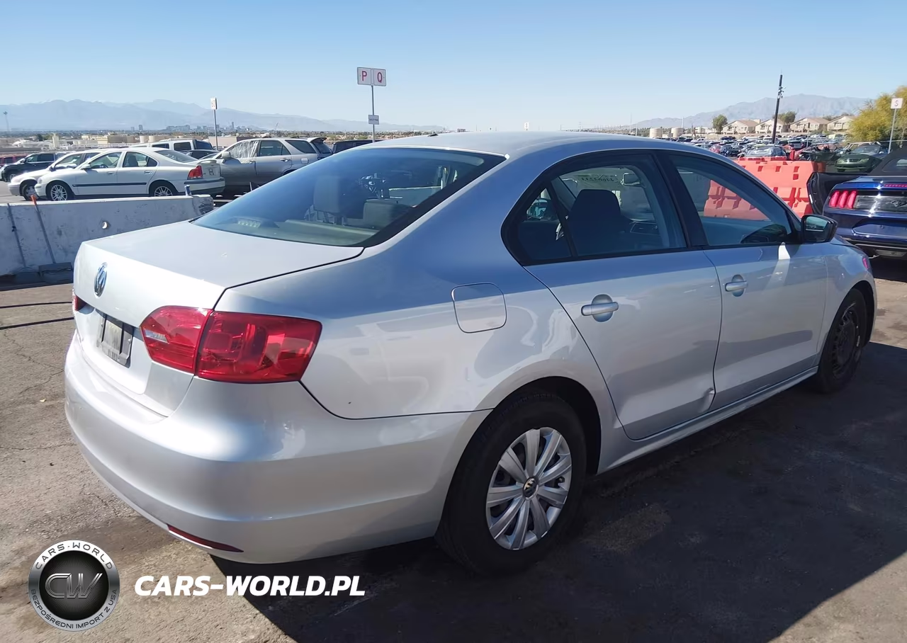 2013 Volkswagen Jetta 2.0L S VIN:3VW1K7AJ6DM222248 - 4