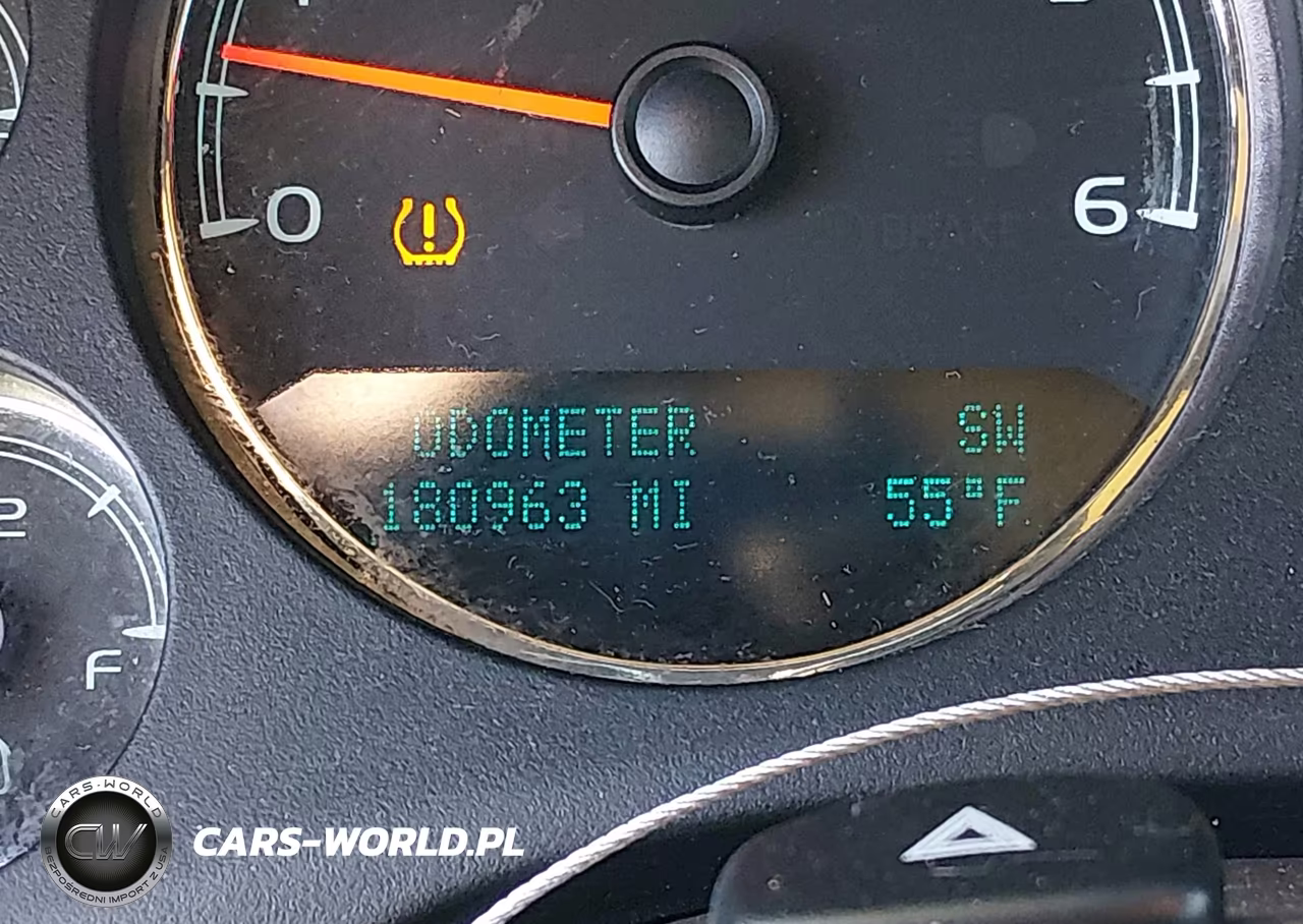 2010 Chevrolet Tahoe Lt VIN:1GNUKBE04AR103247 - 15