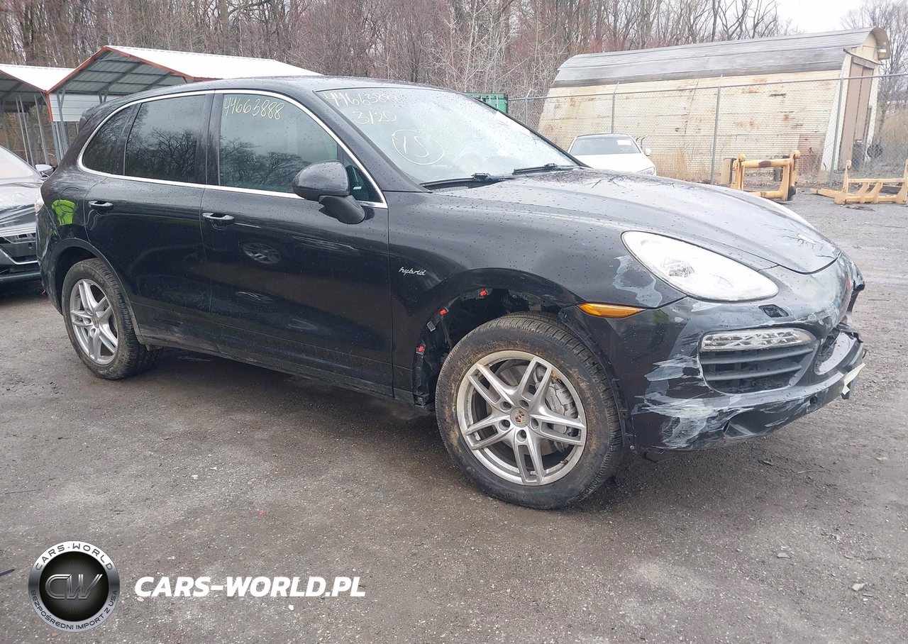 2013 Porsche Cayenne Hybrid S