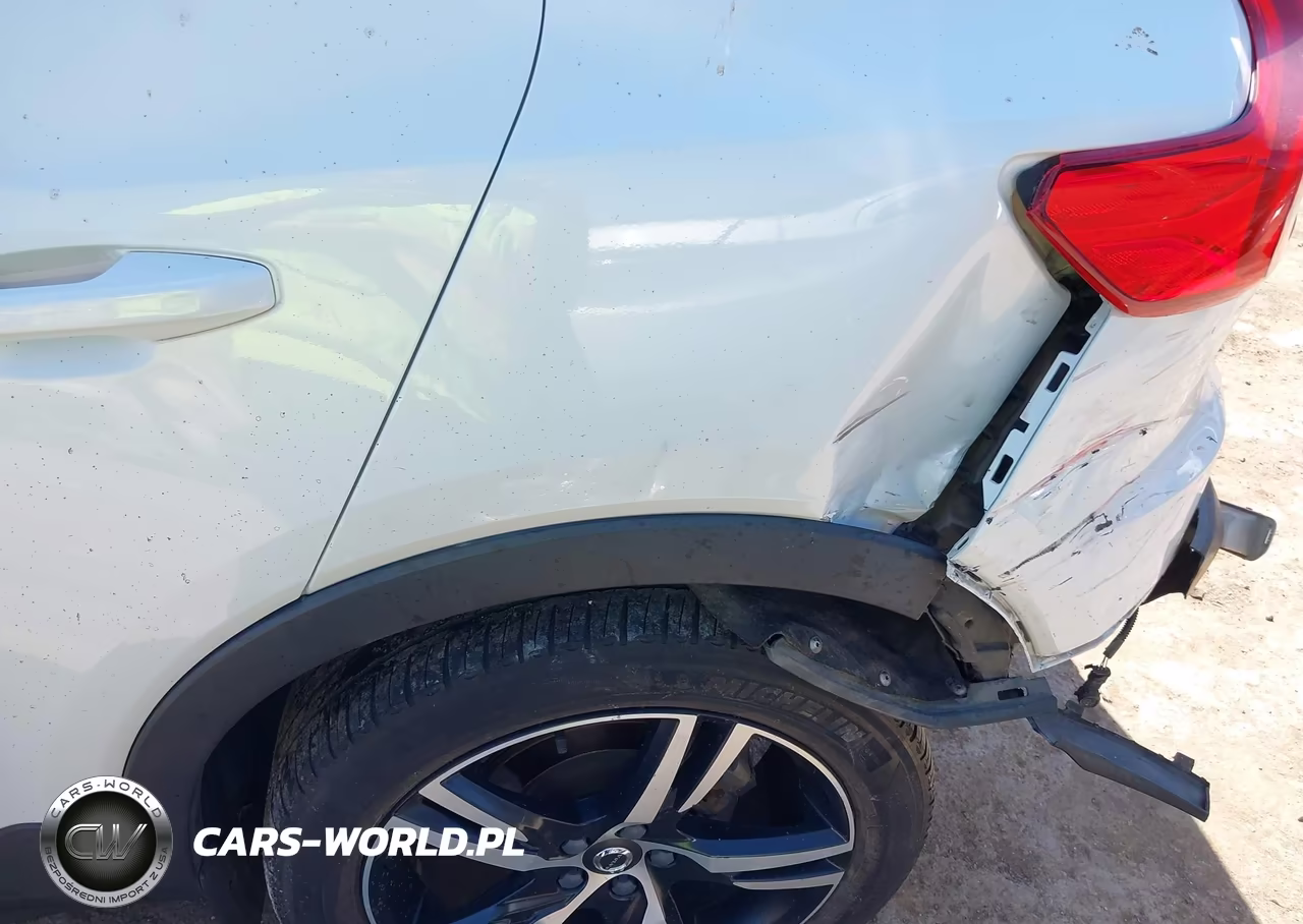 2019 Volvo Xc40 T5 R-Design VIN:YV4162UM8K2056753 - 6