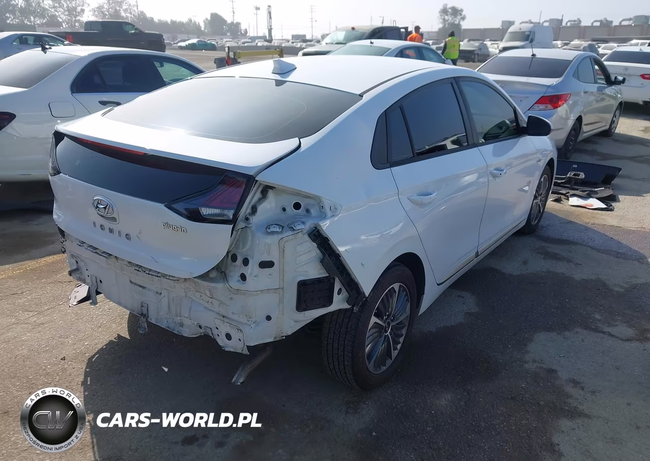 2020 Hyundai Ioniq Plug-In Hybrid Se VIN:KMHC65LD8LU204349 - 4