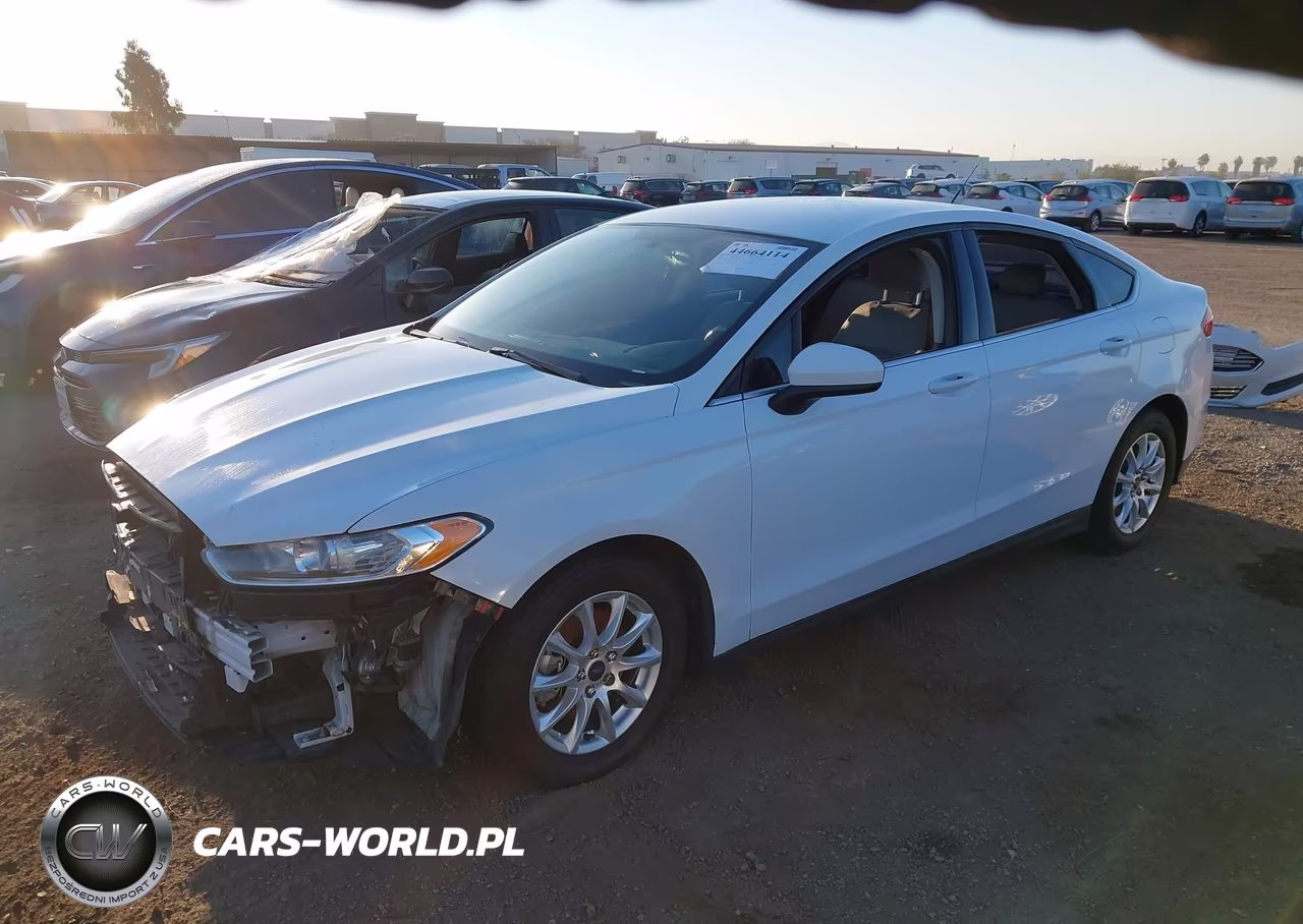 2015 Ford Fusion S VIN:3FA6P0G70FR306851 - 2