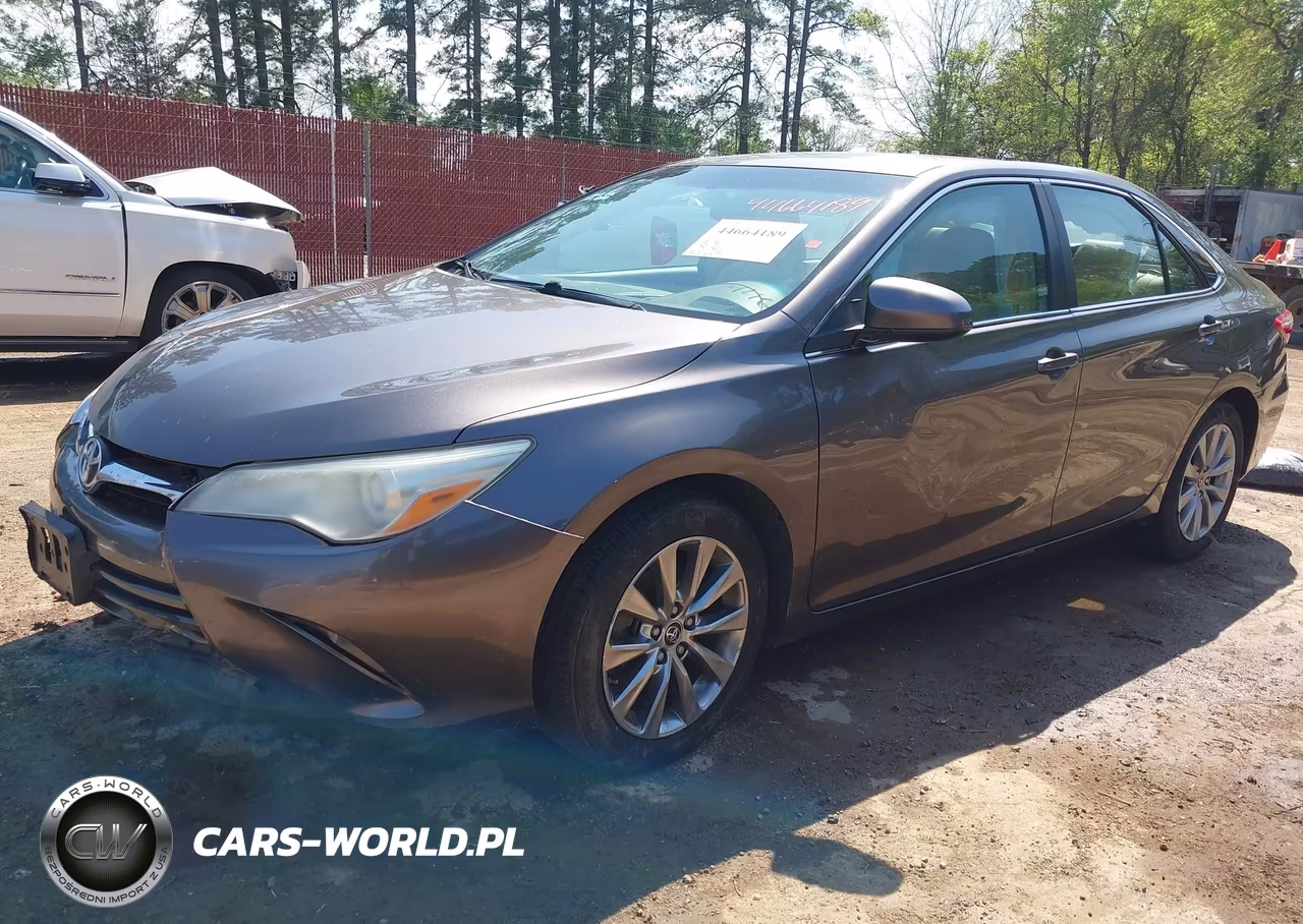 2015 Toyota Camry Xle VIN:4T4BF1FK7FR452830 - 2